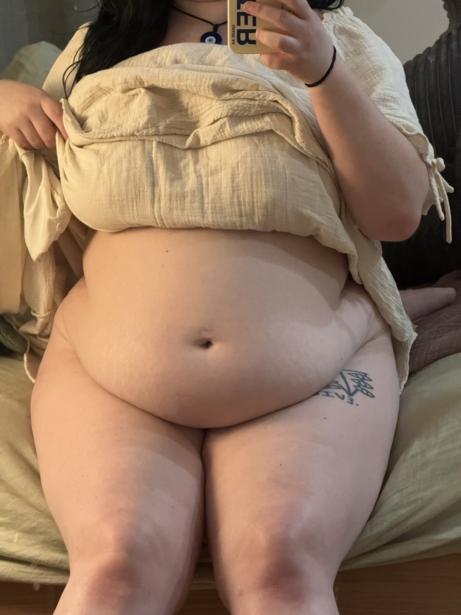 TianasTummy tweet media
