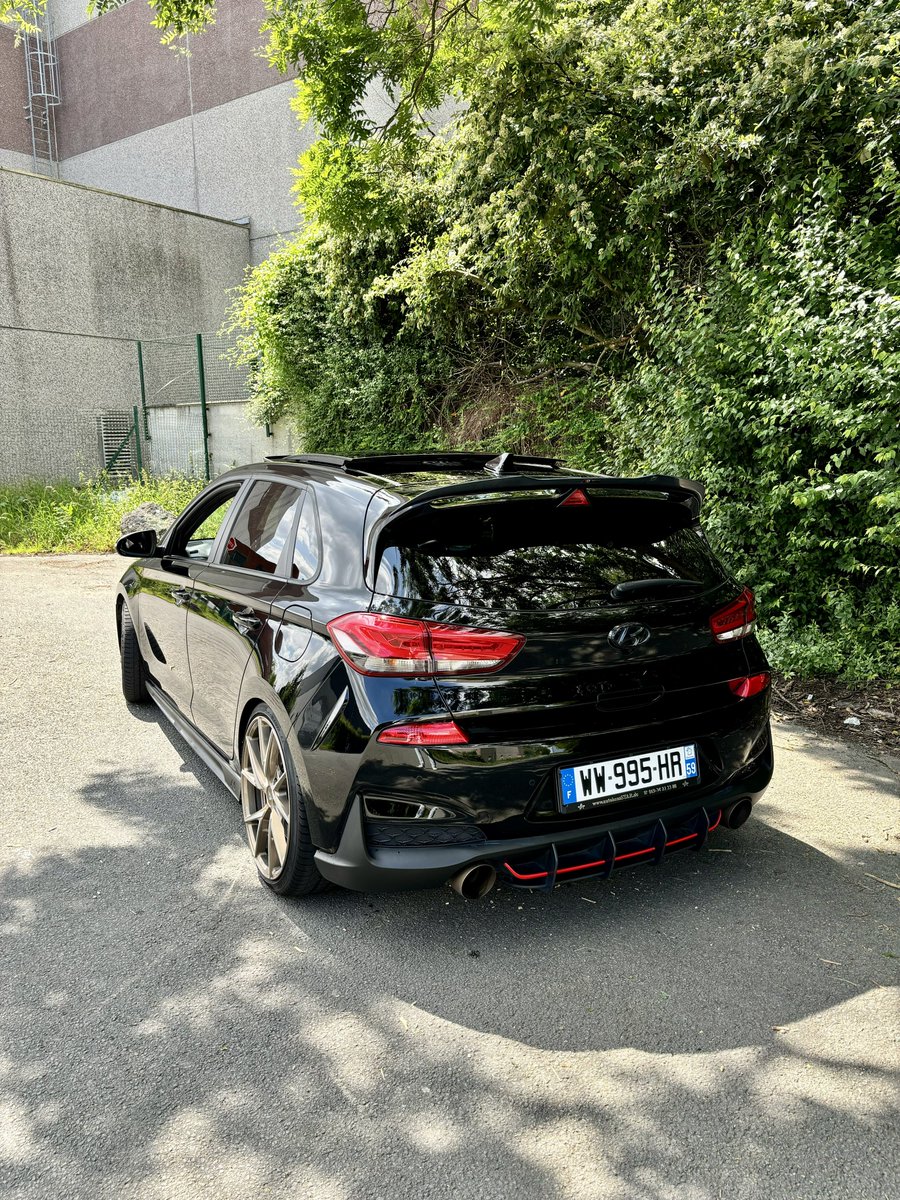 opel astral tweet media