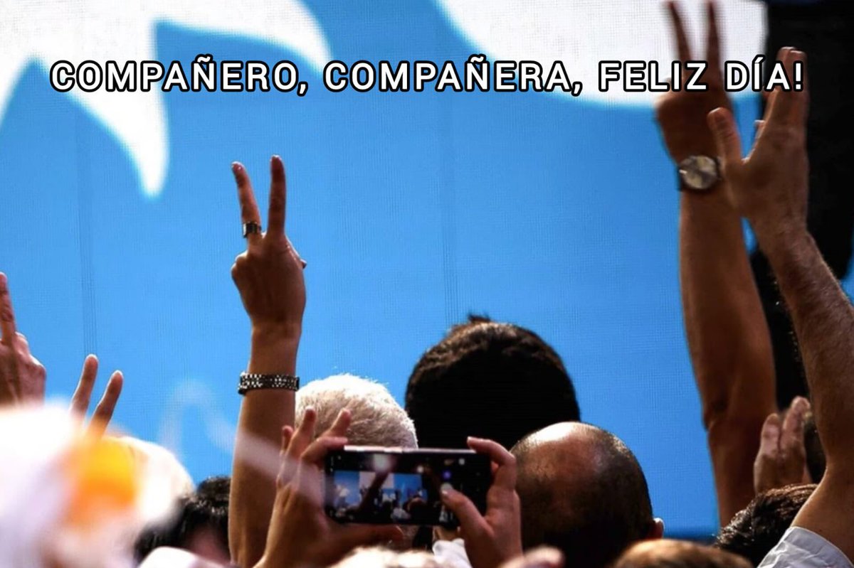 Feliz día para nosotros! Los compañeros que mantenemos vivo el legado peronista de lucha, organización y amor por el pueblo ✌🇦🇷
