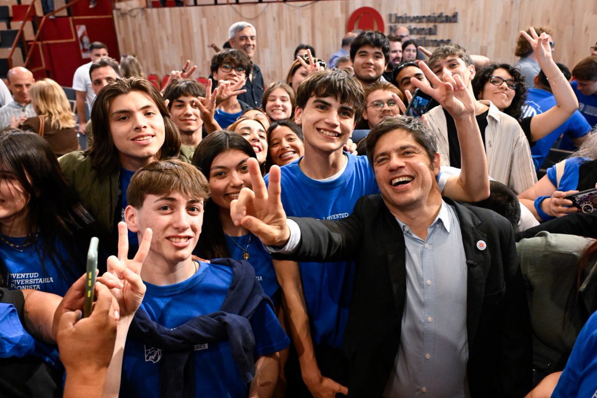 En el Día del Militante Peronista vinimos a la <a href="/UNQoficial/">Universidad Nacional de Quilmes</a> a acompañar a las nuevas autoridades de la Juventud Universitaria Peronista. 

¡Felicitaciones y a seguir luchando para defender las universidades y ser protagonistas en la construcción de un futuro con justicia social,