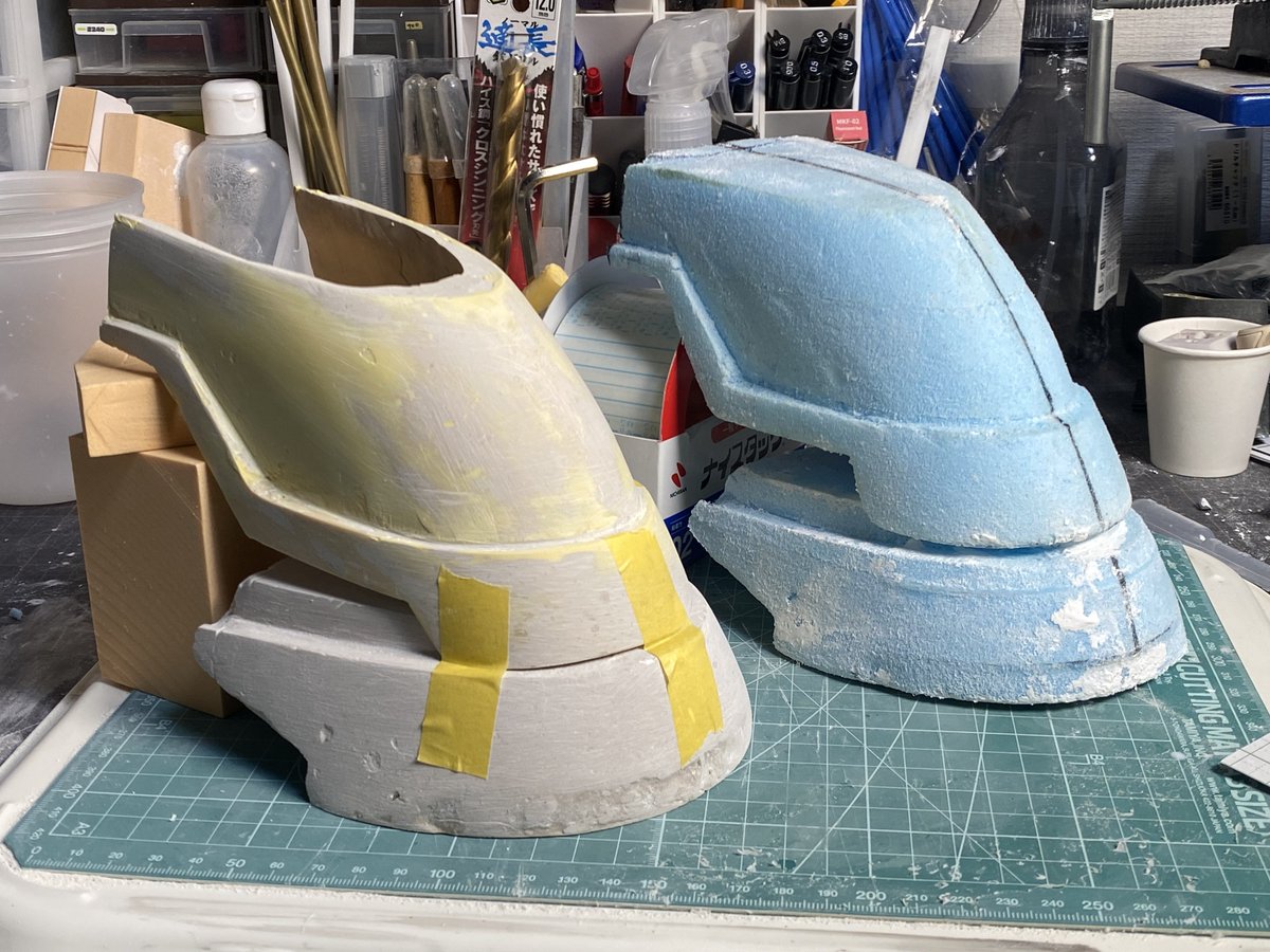 yamaneko311's tweet image. 今回の製作で本当に勉強になったのは、
一次原型の大切さでした

木材やスチロールでざっくりの大きさや形状を用意しておくことで、理想形から逸れずに進められました。