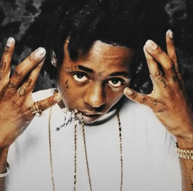 rapoutcontext's tweet image. O filho do Lil Wayne viralizou nessa semana por ter uma semelhança absurda com o pai!