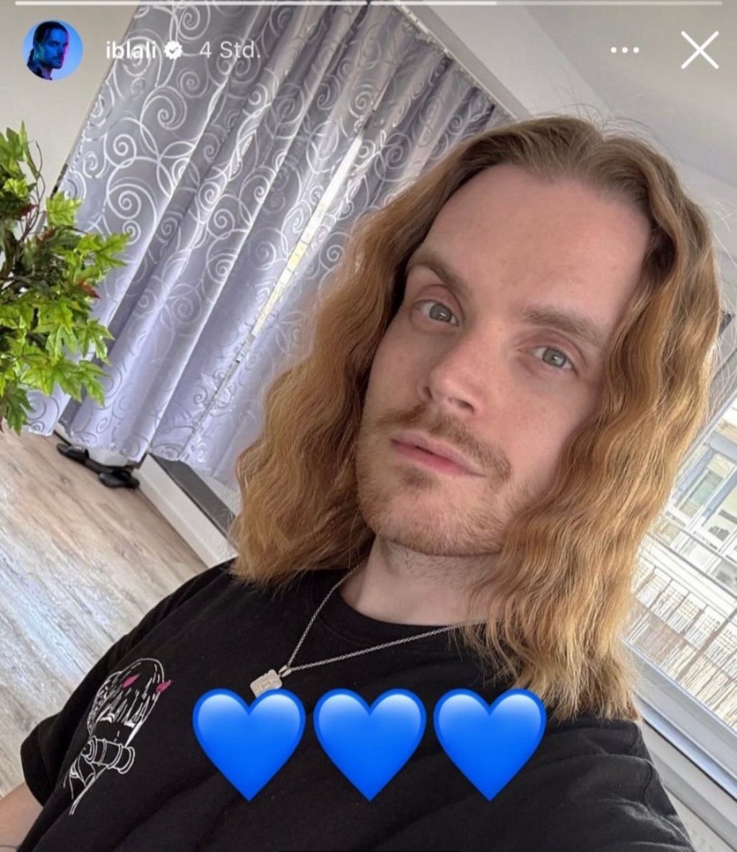 orangemorange's tweet photo. iBlali sehr based. Sei schlau wähl blau! 💙 https://t.co/ytxwG3rmGc