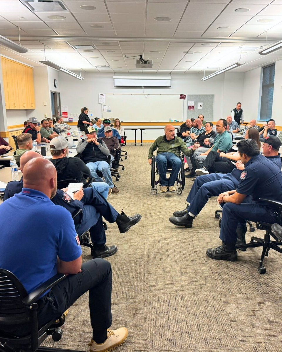 We are grateful to Chad Hymas, renowned public speaker, for teaching our managers some leadership principles that will help us better serve the residents of American Fork!

#americanforkcity