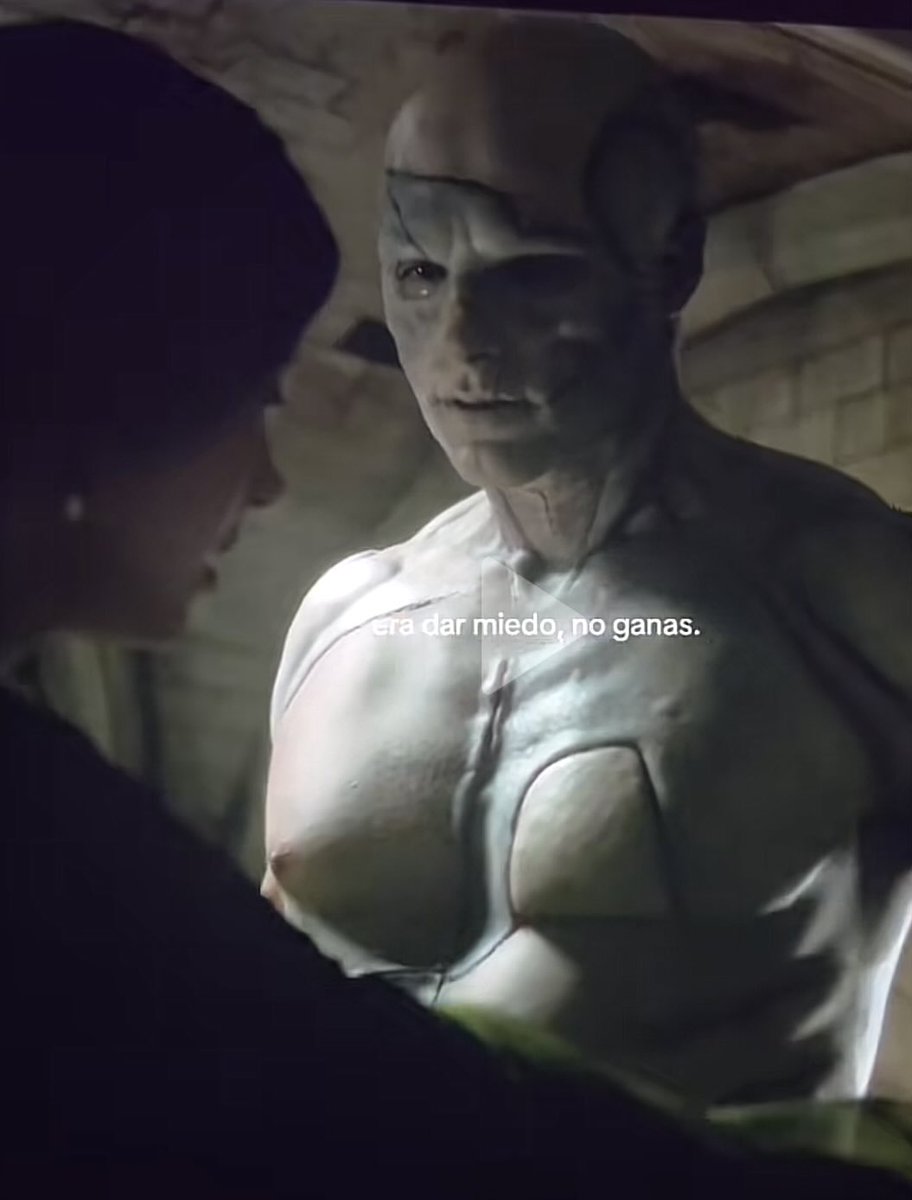 intensoboy's tweet image. Yo creo que se parece más a freezer