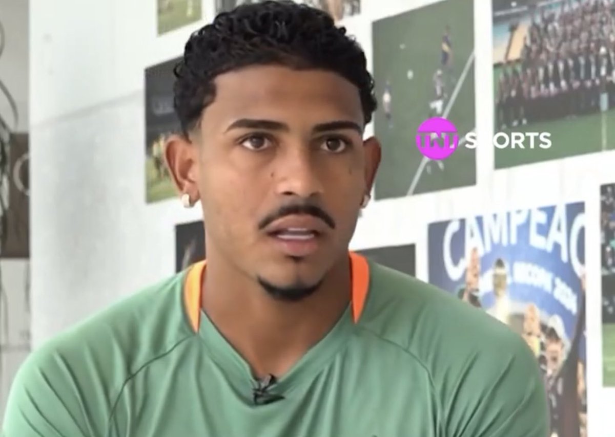 futebol_info's tweet photo. John Kennedy, do Fluminense, diz que quer 'atrapalhar ao máximo o Flamengo' no Brasileirão:

“Nos últimos jogos eu não tenho feito gol, mas estou com um sentimento bom de que vai sair nesse Fla-Flu. Se não vamos ser campeões do Brasileiro, também não podemos deixar eles serem. Temos que ganhar e tentar atrapalhar ao máximo.”

🗞 @TNTSportsBR 
📸 Reprodução/TNT Sports