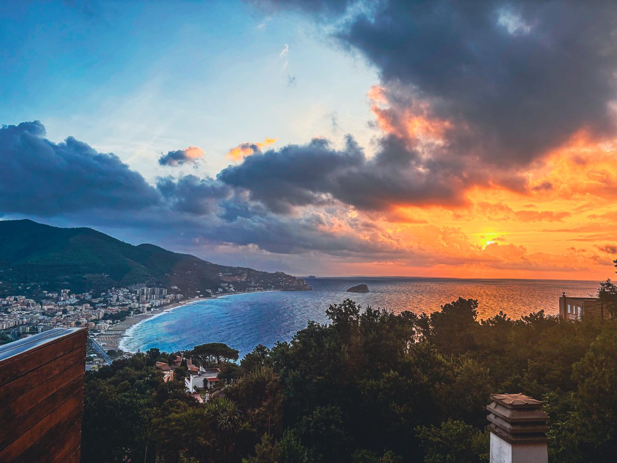 TheSlidingBlog's tweet image. 👋 Sono un Coach &amp;amp; Mentor abilitato ICF Global/Italia e manager aziendale. Mi occupo di Business, Career &amp;amp; Sales Coaching.
Insieme a mia moglie, che si occupa di benessere e nutrizione, abbiamo dato vita a The Sliding Blog: qui e su X condividiamo Sliding Moments, esperienze e…