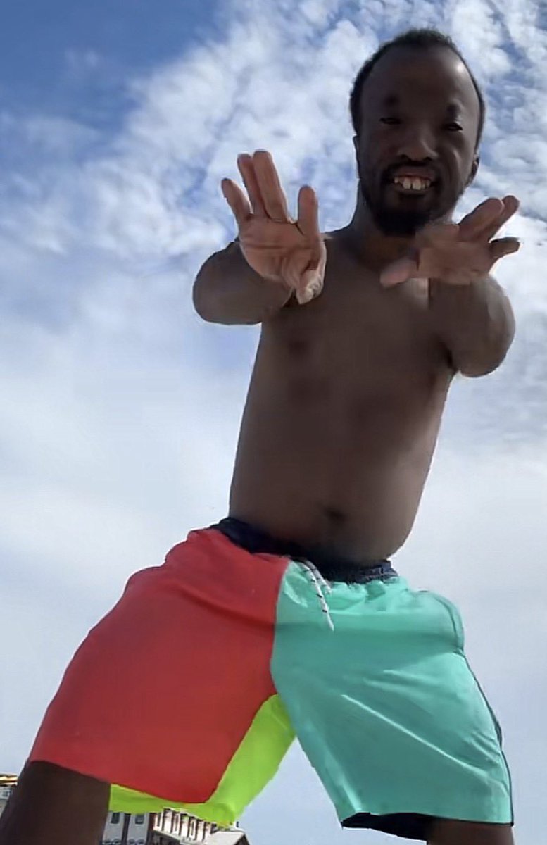 sazeiroofc's tweet image. eu fora do Twitter