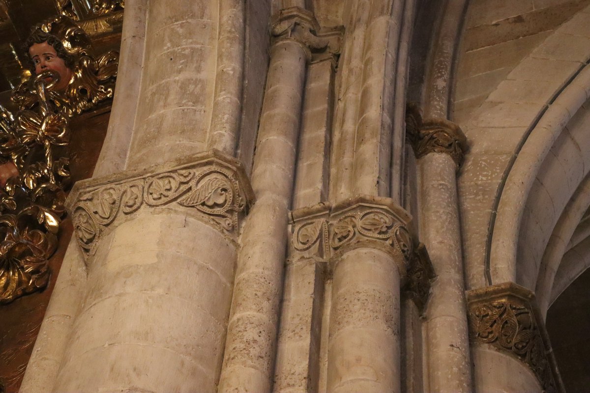 La basílica de Santa María, Morella, es uno de los últimos eslabones de transición románico-gótico de la Corona de Aragón. En Tarragona vemos un ábside y claustro románicos que van elevándose al gótico. En Morella vemos ya una estructura totalmente gótica, pero con algunos