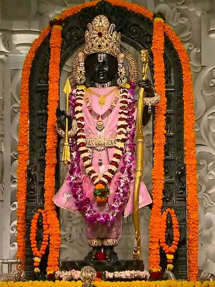 RamJanmbumi's tweet photo. ब्रह्मांड में नाथ आप ही हो सबसे बड़े सहारा संकट से सदा बचाए 
जय श्री राम 🔥 https://t.co/jwKMDNezLs