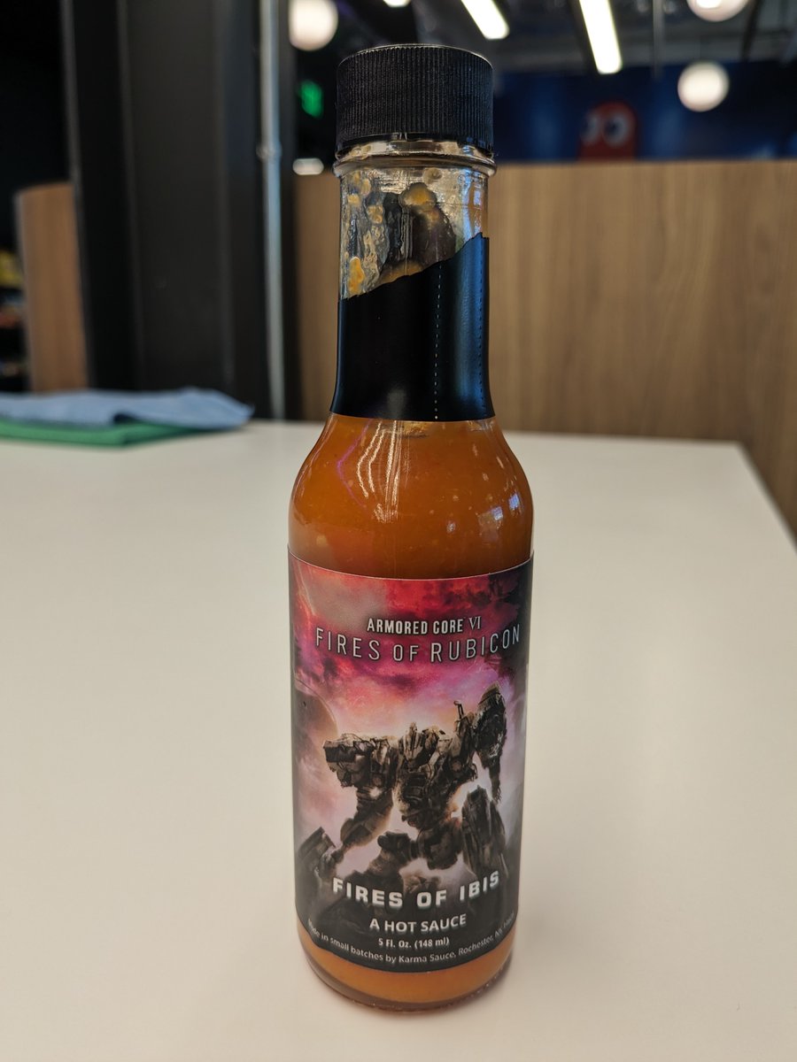 At the AC6 Showcase Event, they special made "FIRES OF IBIS" Hot Sauce made. It was REALLY good. A very Tangy Habanero based sauce. We even got a bottle sent to us later, and I ate it on stream.
I Love Armored Core! アーマードコア大好き!