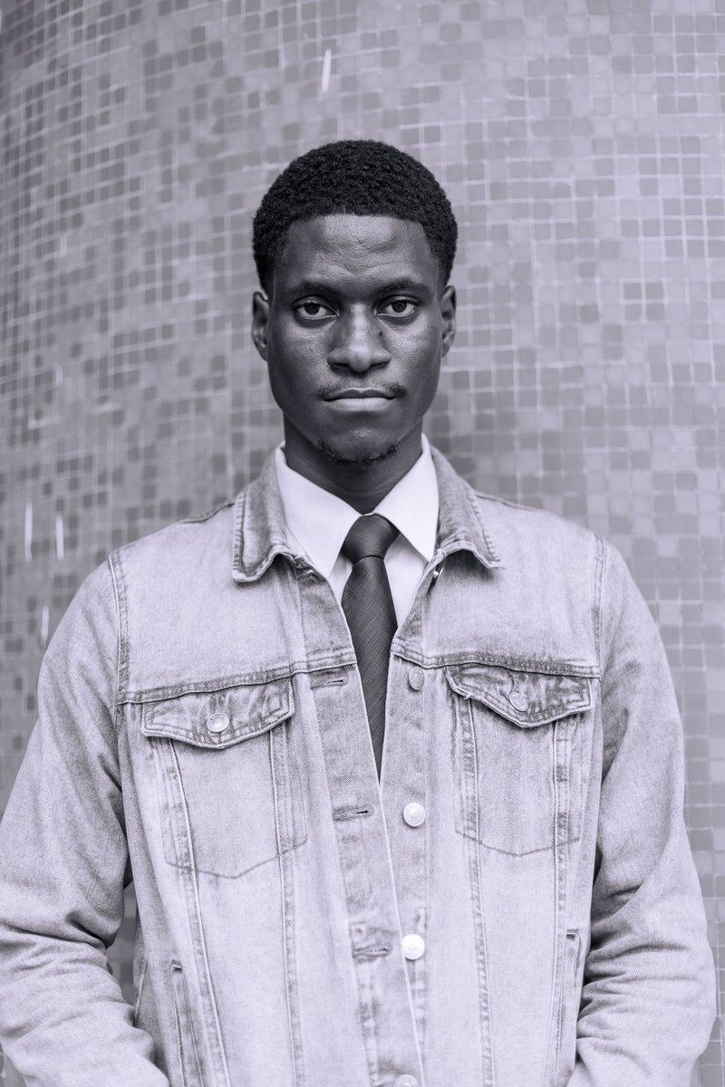 AdedoyinTVS's tweet image. FESTIVITY: 🏫👖Some of my favourite photos that I captured on the "Denim Day" of the 2024/2025 Final Year Week at the University of Lagos.

#festivity #finalyearweek #finalyearbrethren #fybweek #denimday #denim #school #university #unilag #universityoflagos #lagos #photographs