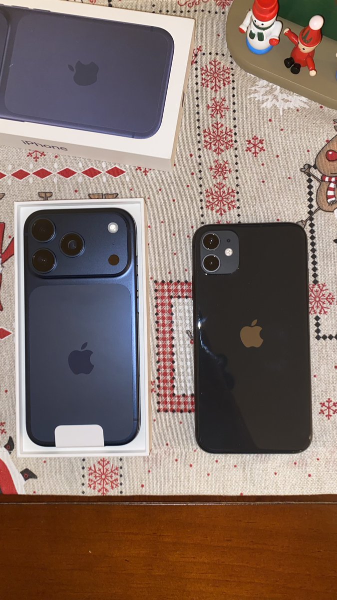 Nadie pregunto peroo que bien se siente saltar 6 generaciones ✨ después dicen que un iPhone no es una buena inversión