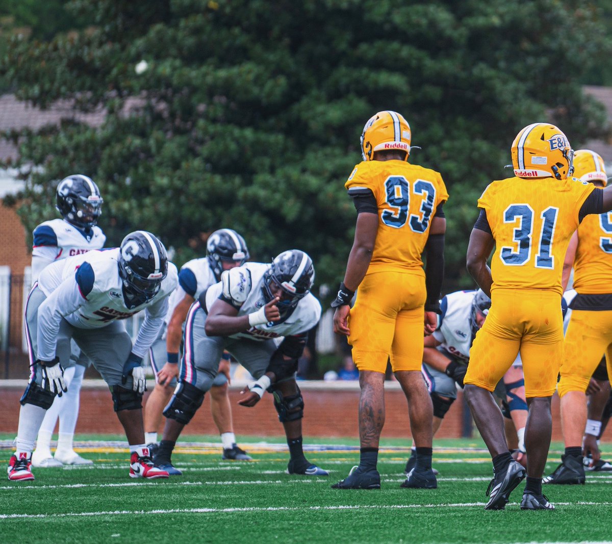 Emory &amp; Henry EDGE Mason Purham is entering the transfer portal, he tells <a href="/SWiltfong_/">Steve Wiltfong</a> and me for <a href="/On3sports/">On3</a>. 

The 6-foot-6, 250-pound EDGE had 49 tackles, 8 TFLs and 3.5 sacks in 2025.

on3.com/transfer-porta…