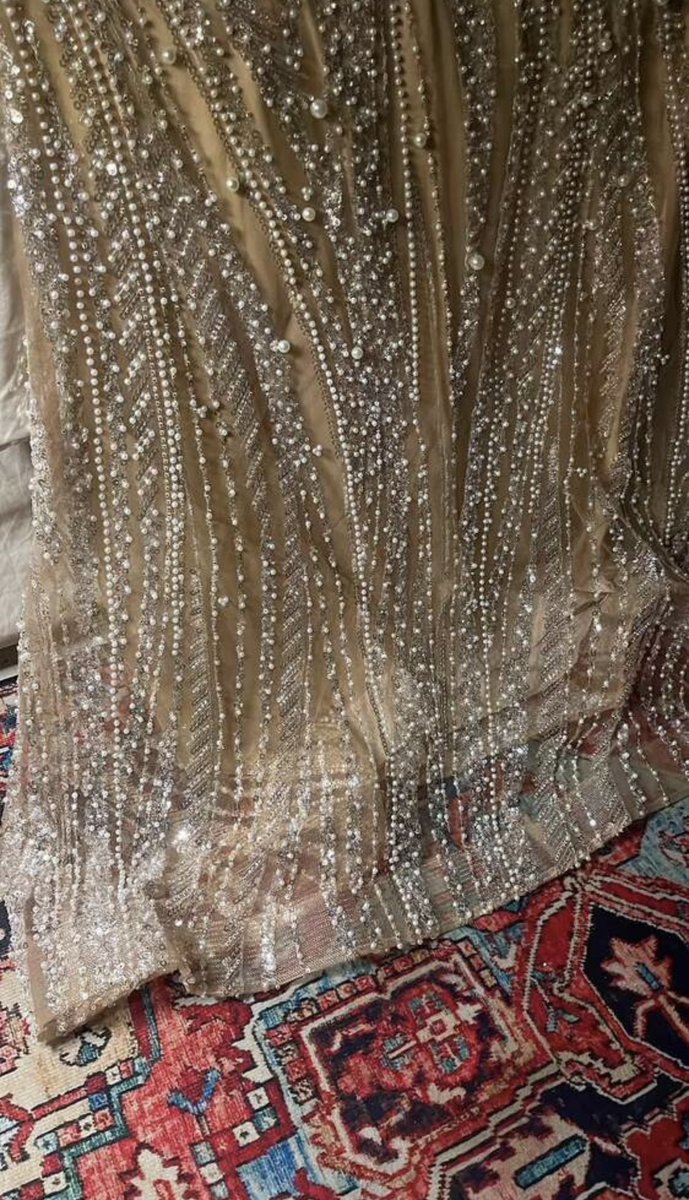 تفاصيـل الفستـان حلـوة مرررررررره✨🌸

مـــن هـــنـــا ✨👇🏻

onelink.shein.com/19/57hsohe820pb