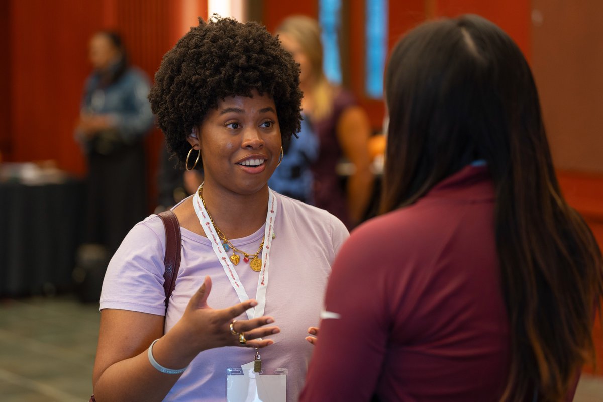 TrinityUAlumni's tweet image. Alumni Career Engagement (ACE), in collaboration with Trinity student organizations and special interest programs, welcomed 14 alumni volunteers to share their career experiences at Talk with a Tiger during #TUAlumniWeekend, allowing them to connect with more than 50 students and…