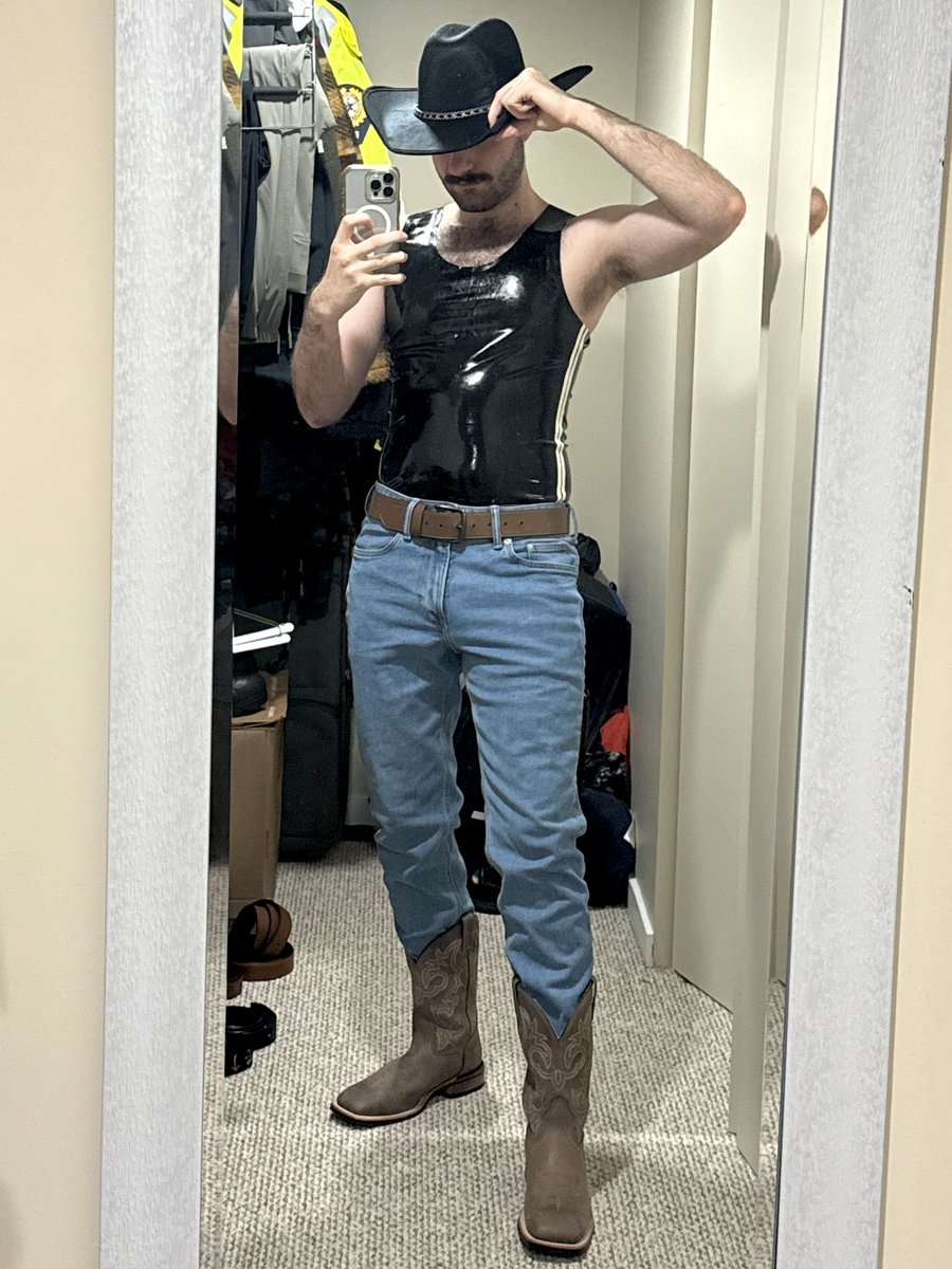 C552S🔜RUBBOUT YVR tweet media