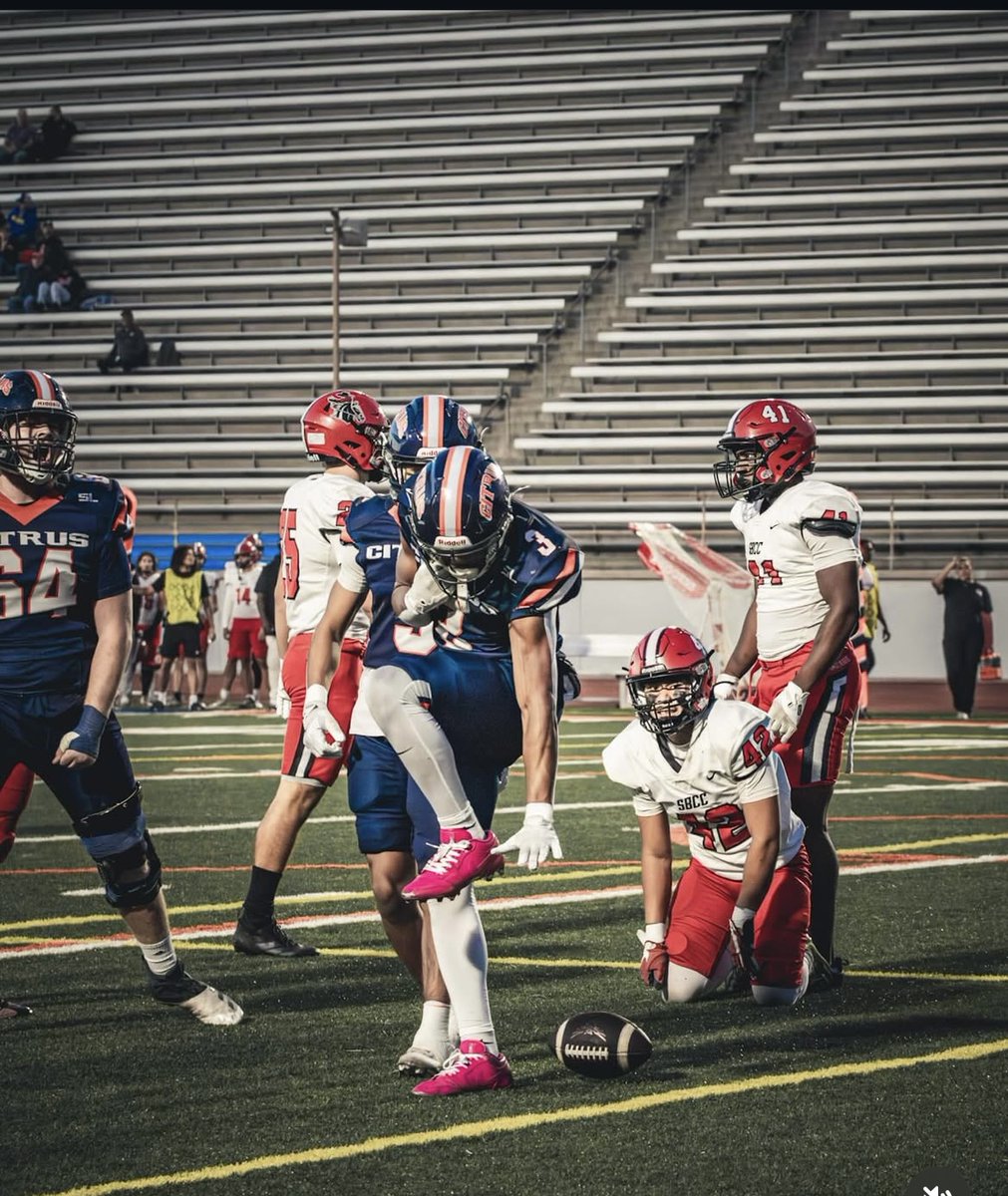 keyonn_chatman's tweet photo. BE THERE‼️
Golden State Bowl  
Nov 22nd vs PCC @ 1pm https://t.co/nnGcWXLofK