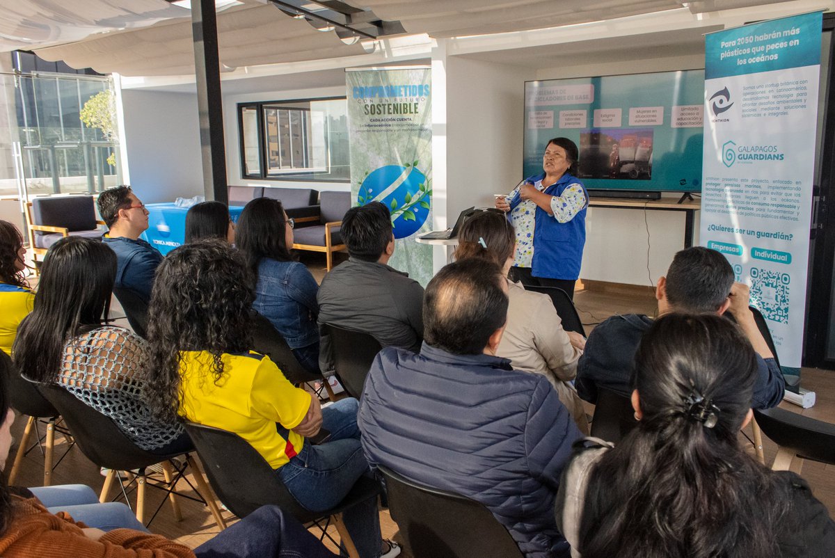 ichthion's tweet image. Compartimos una capacitación en gestión de residuos junto a #SegurosInteroceanica, con más de 60 colaboradores para impulsar prácticas sostenibles.

Nos acompañó Juana Iza, vicepresidenta de @RenarecEcuador, cuyo liderazgo visibiliza la labor de miles de recicladores en el país.