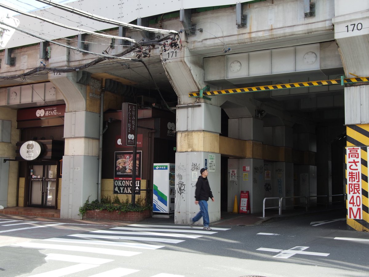 chanpo_photo's tweet image. #XIAOYI 12-40mm F3.5-5.6
#M43 
#MFT
#streetphotography