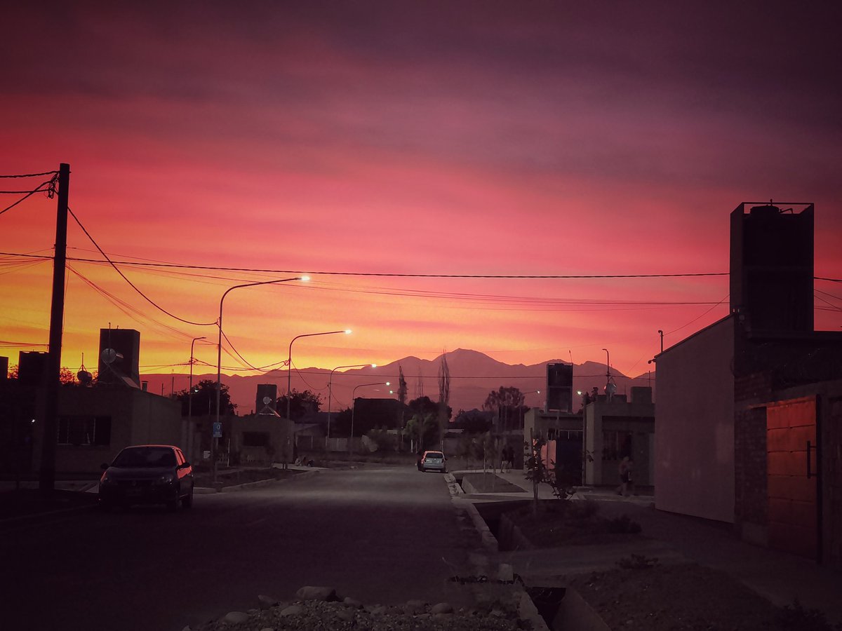 Vista Oeste. Mendoza es el mejor lugar del mundo. <a href="/MATIPASCUALETTI/">Matias Pascualetti</a>