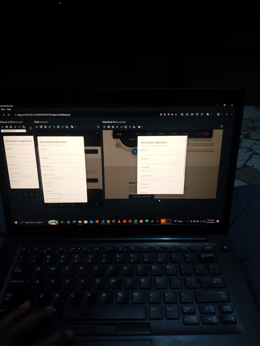 devcodex30079's tweet image. Late night grind 💪💪😤😤