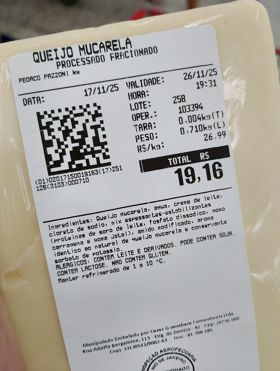 kastroalphaofc's tweet image. Enfim, queijo &quot;sabor muçarela&quot; 🤡
