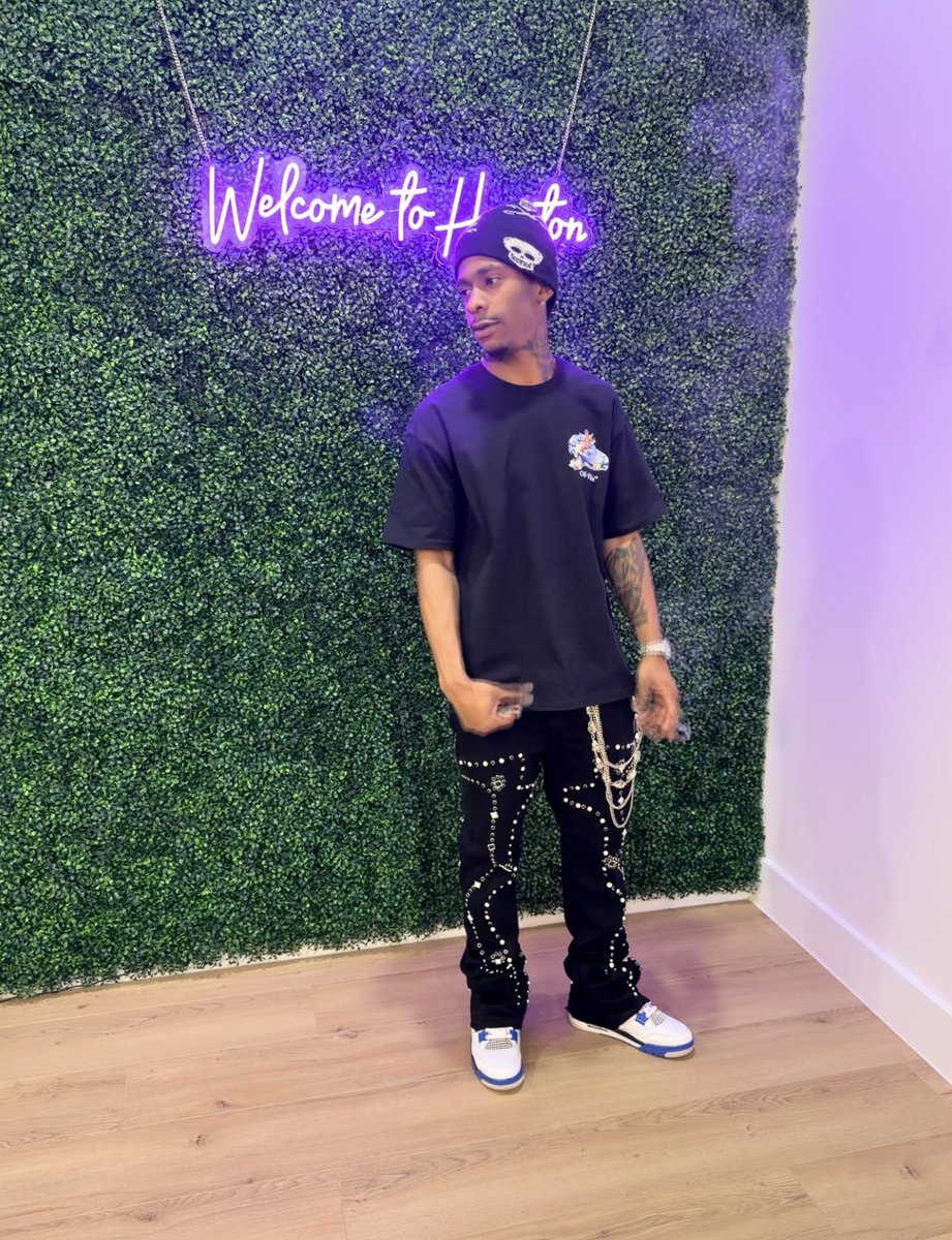 jaynotelling29's tweet image. If you could you would😏 But you can’t 🙅🏽‍♂️🥱is