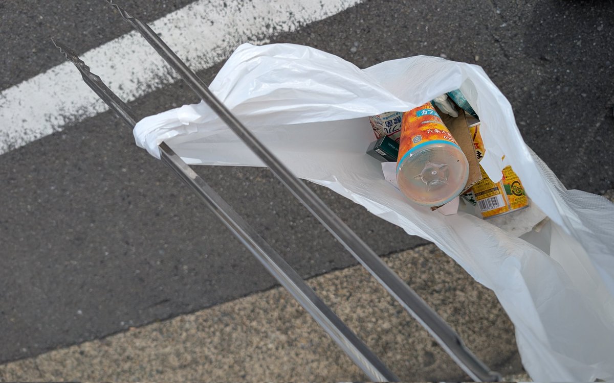 おはようございます✨
今日は外清掃担当の日でした！
気持ちいい天気で良かった😊
9時から会議なので戻って焦らないように早く行って準備しようと思ったけど犬欲に負けたのは秘密です笑
今日もよろしくお願いします✨
#企業公式相互フォロー
#イマソラ
#企業公式が毎朝地元の天気を言い合う