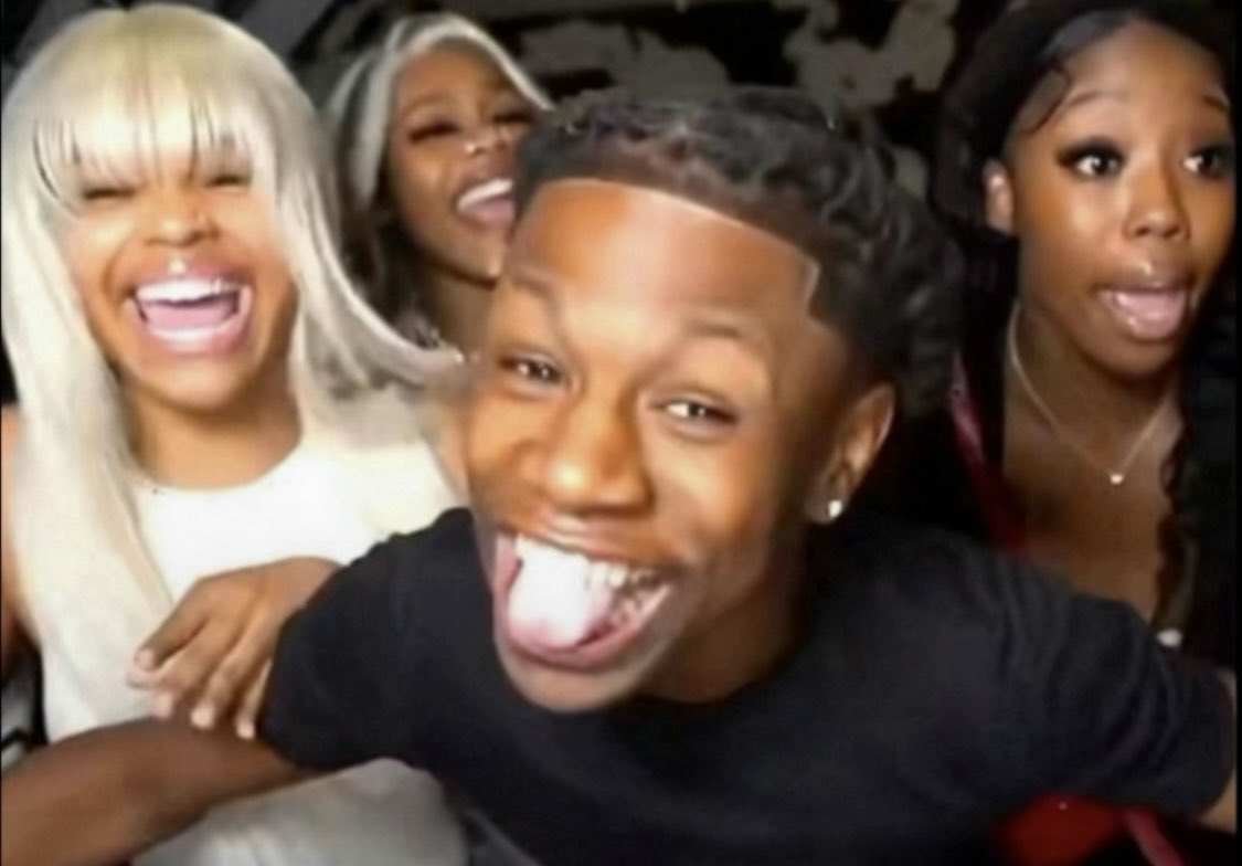 Working hard but hardly working 🩷