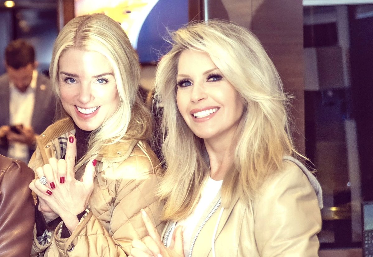 MonicaCrowley's tweet image. Happy birthday to our great Attorney General and my dear friend @PamBondi!  🇺🇸❤️