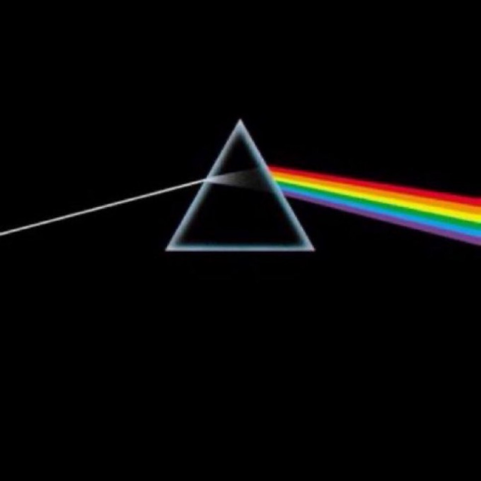 historyrock_'s tweet image. Pink Floyd - The Dark Side of The Moon (1973)

It is considered one of the greatest albums of all time.