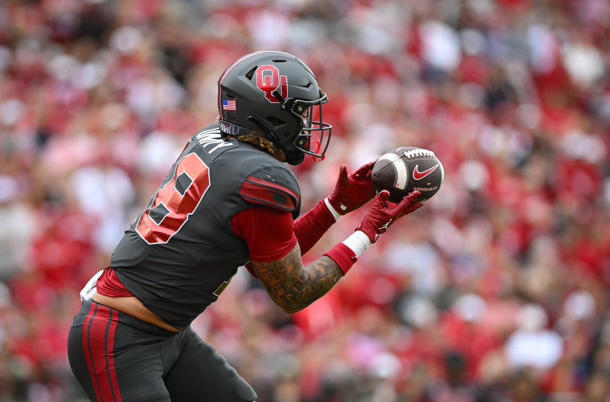 KREFsports's tweet image. How do you feel about OU wearing Unity uniforms on Saturday?