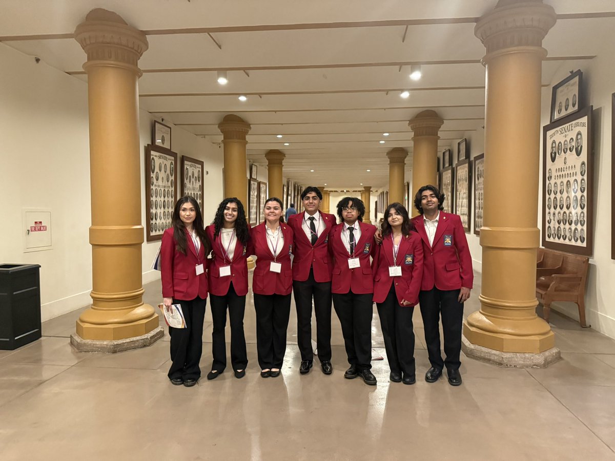 ChefJoy_ardee's tweet photo. It was an honor to escort our @CTEReeseCenter #SkillsUSA chapter officers to the State Capitol for #LegislativeDay My highlight? Having a front row seat watching our own learn about AND get involved in advocacy!#championyourfuture #ownyourIMPACT @FBISD_CTE @SquiresAtReese https://t.co/lp5kZnujIt