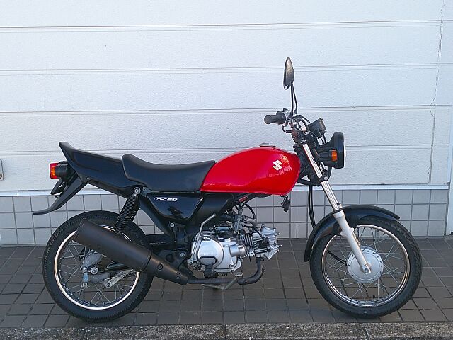 ZuttoRideMarket's tweet image. 本日の新着バイクはGS50です😍
かなりレアな車両だと思います👏
気になる方はお早めに販売店様までお問い合わせください🎉
現在当サイトでは抽選で車両保険が当たるキャンペーンを開催中です💯
#gs50 #ｽｽﾞｷ #バイク #バイクが好きだ #キャンペーン開催中