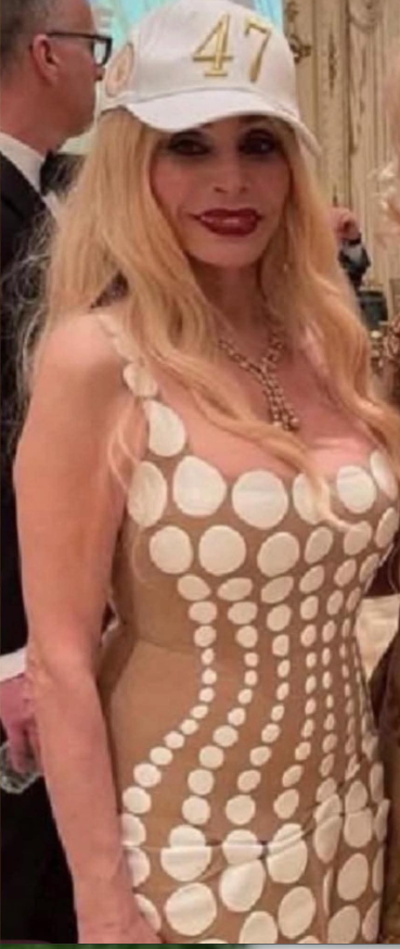 Someone said the Mar-A-Lago hag looks like a hospital sock and for some reason I'm LMAO 😂