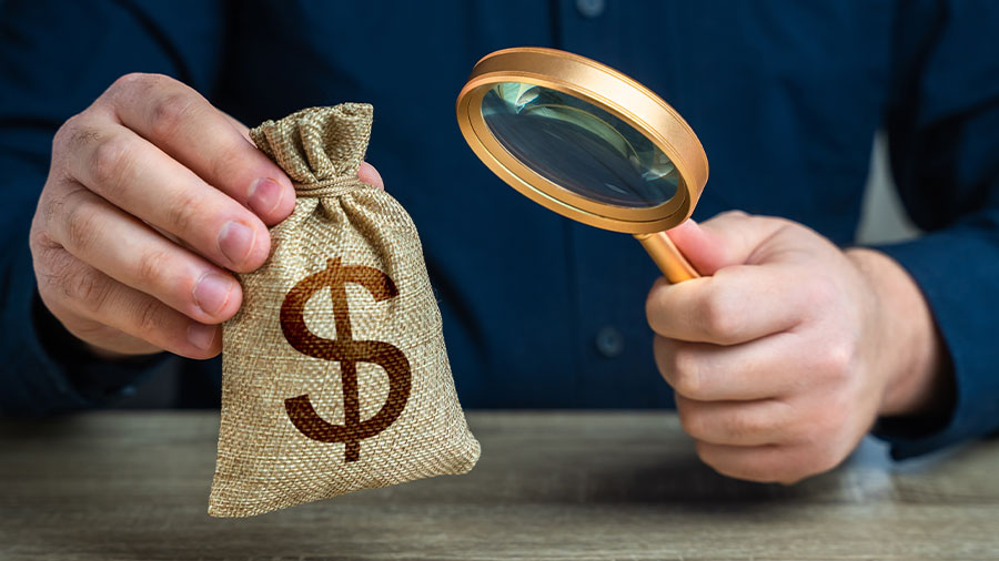 VietnamBriefing's tweet image. Vietnam strengthens its financial compliance framework with enhanced #AML or #CFT measures under the 2022 AML Law and Circular 27/2025, aligning with #FATF &amp;amp; #APG standards and improving transaction monitoring to support investor confidence.

Read more ⤵️
ow.ly/pvzw50Xsvi9