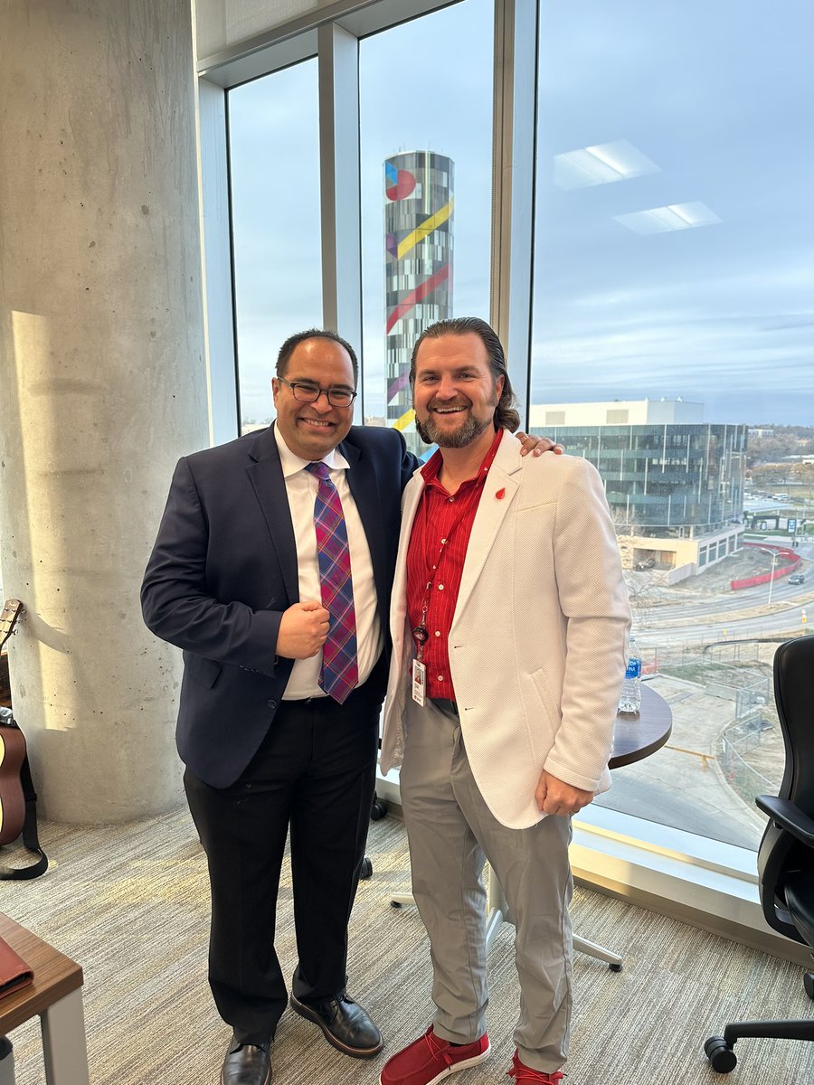 doctorpemm's tweet photo. 👉👉👉Honored to be invited to visit &amp; deliver Hematology Grand Rounds on “ Clinical Updates in MPNs for 2025 &amp; Beyond” @BuffettCancer hosted by @lymphomaphilia &amp; @DrJulieVose &amp; @VijayaRBhatt1 &amp; Dr Krishna Gundabolu &amp; @JoeKhouryMD &amp; team!!! #MPNSM 🙏 https://t.co/Fa8YMf3Ufv