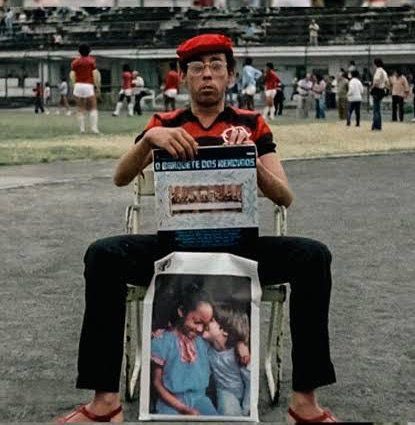 Flamengo's tweet image. Na tarde desta segunda-feira (17), perdemos um dos grandes ícones da música e da cultura do nosso país. Jards Macalé, cantor, ator, instrumentista, compositor e um “flamenguista doente”, como ele mesmo se denominava, nos deixou aos 82 anos.

O Clube de Regatas do Flamengo…