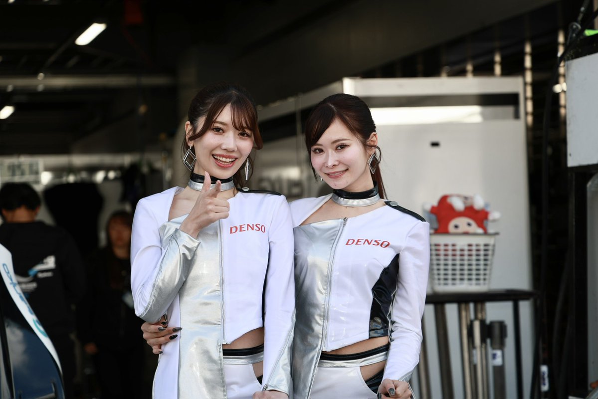 keken0728's tweet image. S耐FINAL 

新谷桐子さん（@touko19931122）
桐生もえこさん（@mamimumemoepii）

お二人とも最高すぎる美女！

#新谷桐子 #桐生もえこ
#apr #aprVictoria #aprRacing 
#スーパー耐久 #S耐