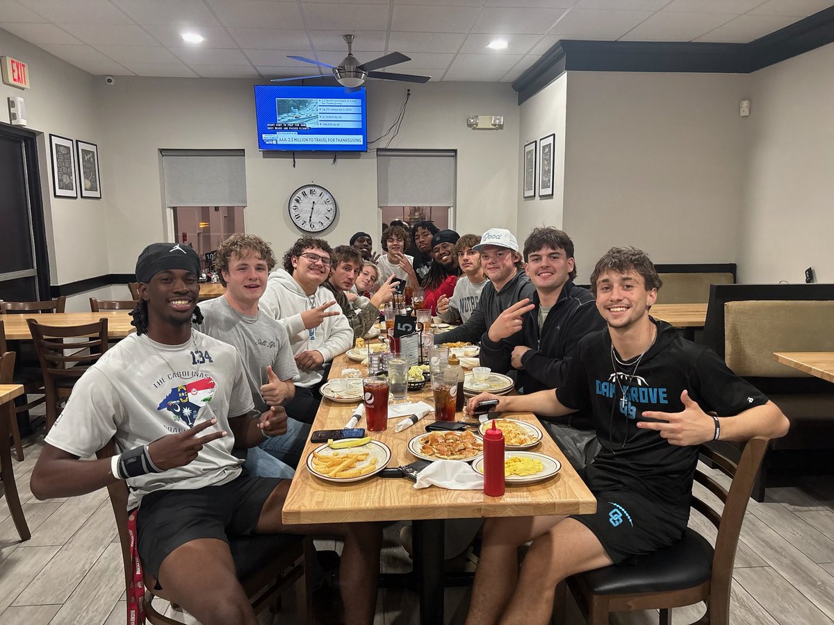 “Family Dinner” Text like this 🔥 me up! 🐻👇<a href="/ChandlerHannah9/">Chandler Hannah</a> <a href="/Cohen0609/">Cohen Herrin</a> <a href="/MalikHairston5/">Malik Hairston</a> <a href="/Daniel_Hnyctt26/">Daniel Honeycutt</a> <a href="/StockstillBlake/">Blake Stockstill</a> <a href="/jaiquan_5/">Jaiquan Clay</a> <a href="/BenBoulware2/">Ben Boulware</a> <a href="/jydenbarnes9/">Jyden Barnes</a> <a href="/logan_whitlow5/">Logan Whitlow</a>