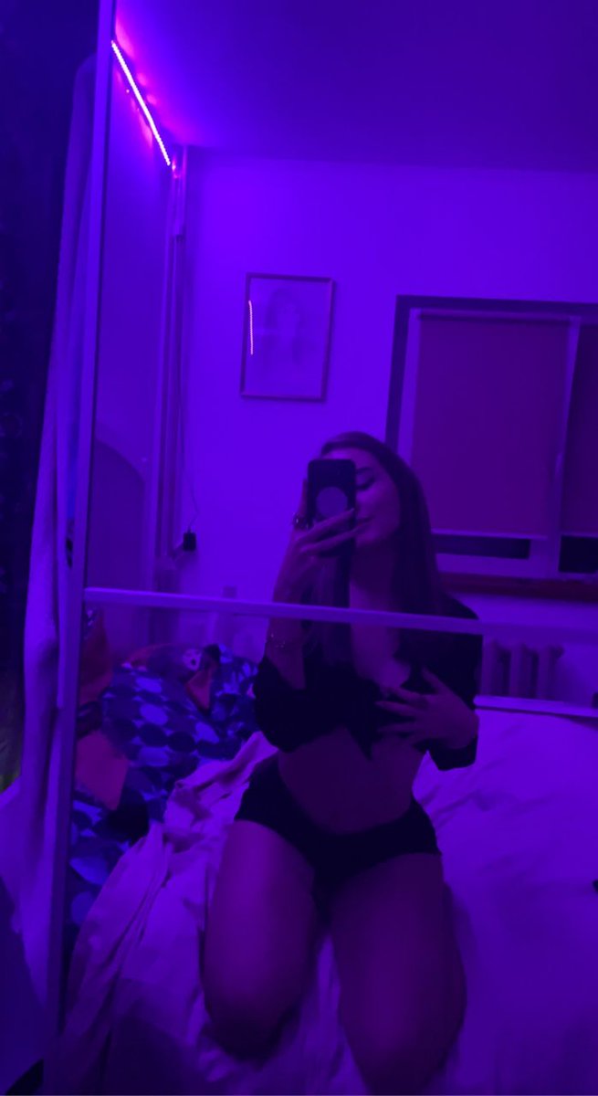 sara01d's tweet photo. Sending nudes to everyone that likes and rts :3 💕 #nsfwtwt #nsfw https://t.co/89R2s08YyZ