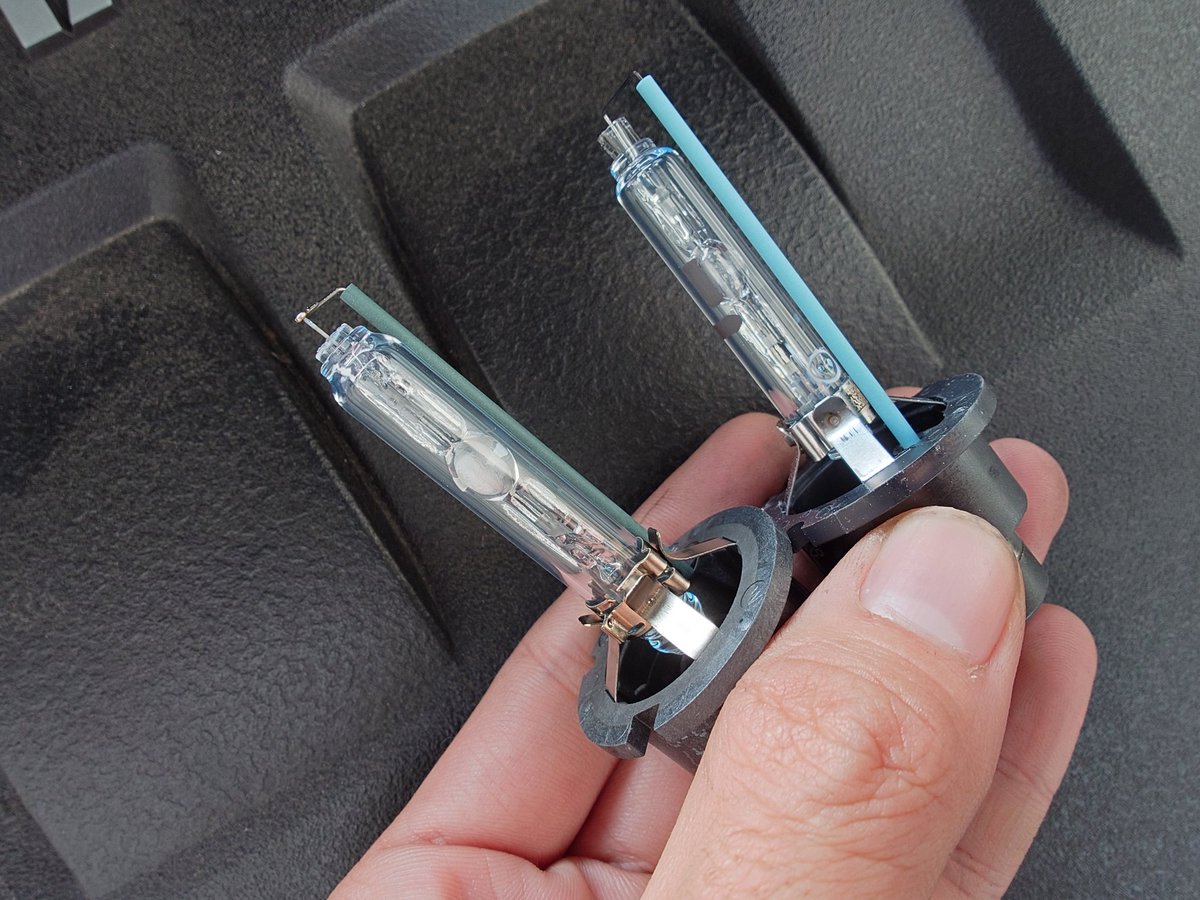 camera_hiro's tweet image. バーナー交換なう