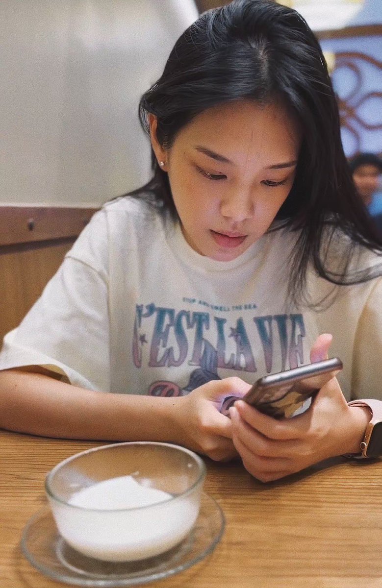 Morning Cherprang⛅️🧡
Have a nice day naka~✌🏻🐱🍀

#CherprangAreekul