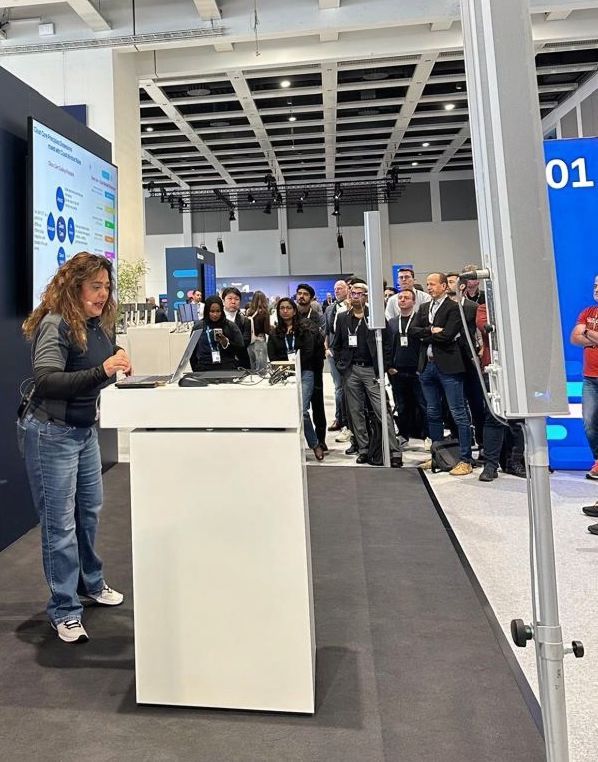 Mariettalg's tweet image. 🔥Mi sesión en SAP TechEd: “Clean Core en la práctica p/ SAP Cloud” superó expectativas ✔ Sala llena y Energía increíble. Gobernanza, mentalidad  y tecnología unidas para lograr agilidad real.
Gracias Sandra Solis por aportar una visión sobre extensibilidad
#SAPTechEd #CleanCore