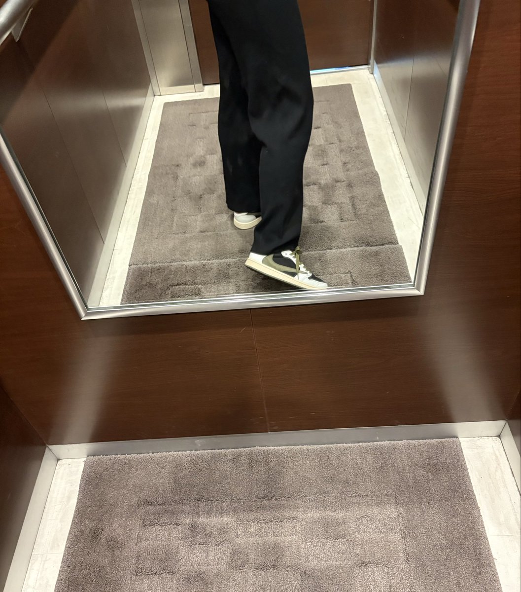 足が細長く見える🥰