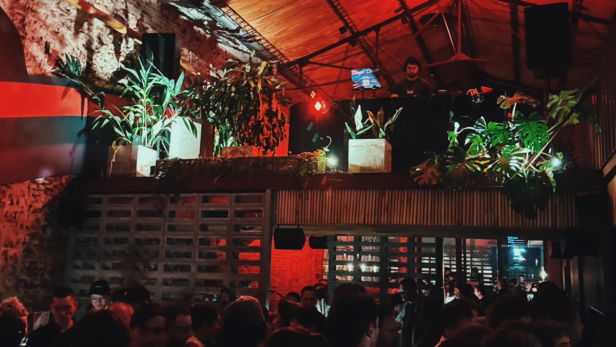 usedecentral's tweet image. Happy hour with friends from @Starknet.

Enjoy Buenos Aires.

(This post might be a spoiler for what’s coming 🥸).