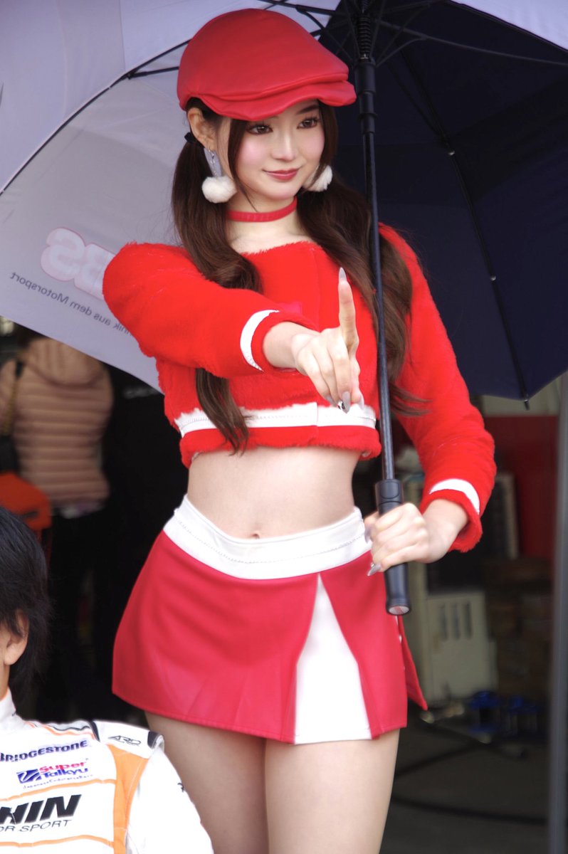 izumi_ran23's tweet image. おはらん❣️
冬コス蘭ちゃんも推してね♡

 #GTNET  #S耐  #レースクイーン #大学生