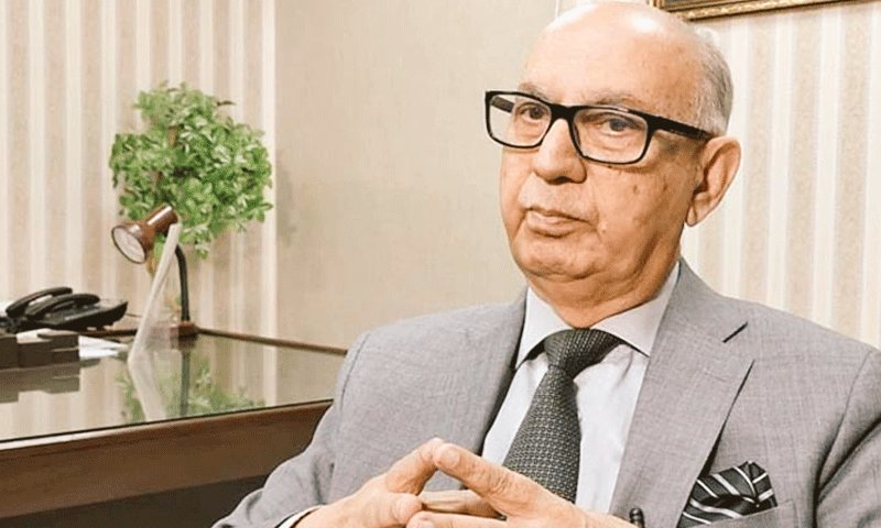 سارے مل کر دعا کریں!!
اللہ تعالیٰ اس کو جہنم واصل کریں آمین 🙏 
اِس بیغرت نے 26 ویں ترامیم میں اہم کردار ادا کیا تھا!