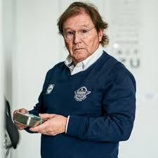 unclecycling's tweet image. Si ustedes pudieran decirle A LA CARA lo que fuera al doctor Ibarguren Taus y al entrenador Leonardo Piepoli, ¿Qué les dirían? 

Su tío puede estar en esa situación así que no se corten